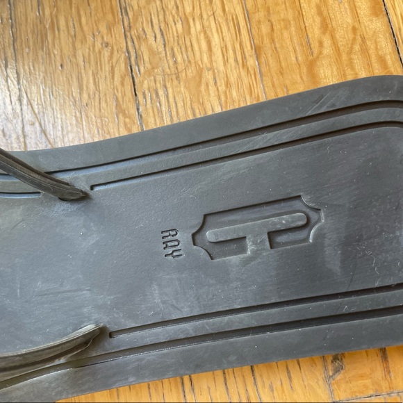 Carlotha Ray square toe flip flops - Picture 3 of 6